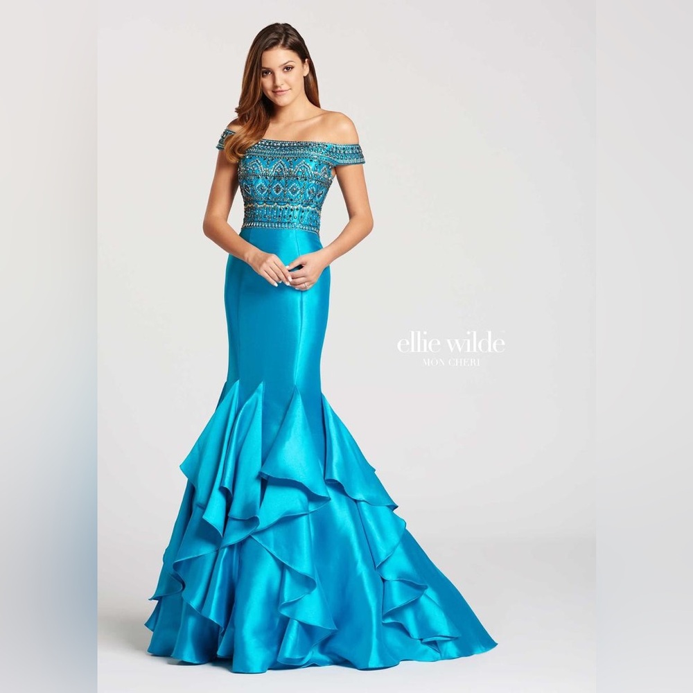 Women’s Turquoise Ellie Wilde Prom Dress